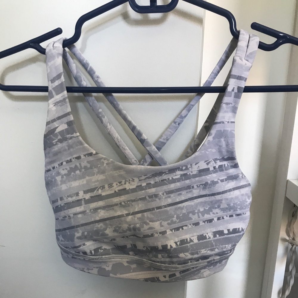 Lululemon sports bra
